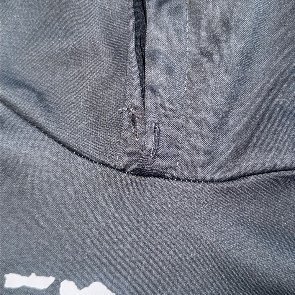 Maui Built Black Pullover Hoodie Men's XL "This Ain't The Mainland" Surf Style - Picture 4 of 8